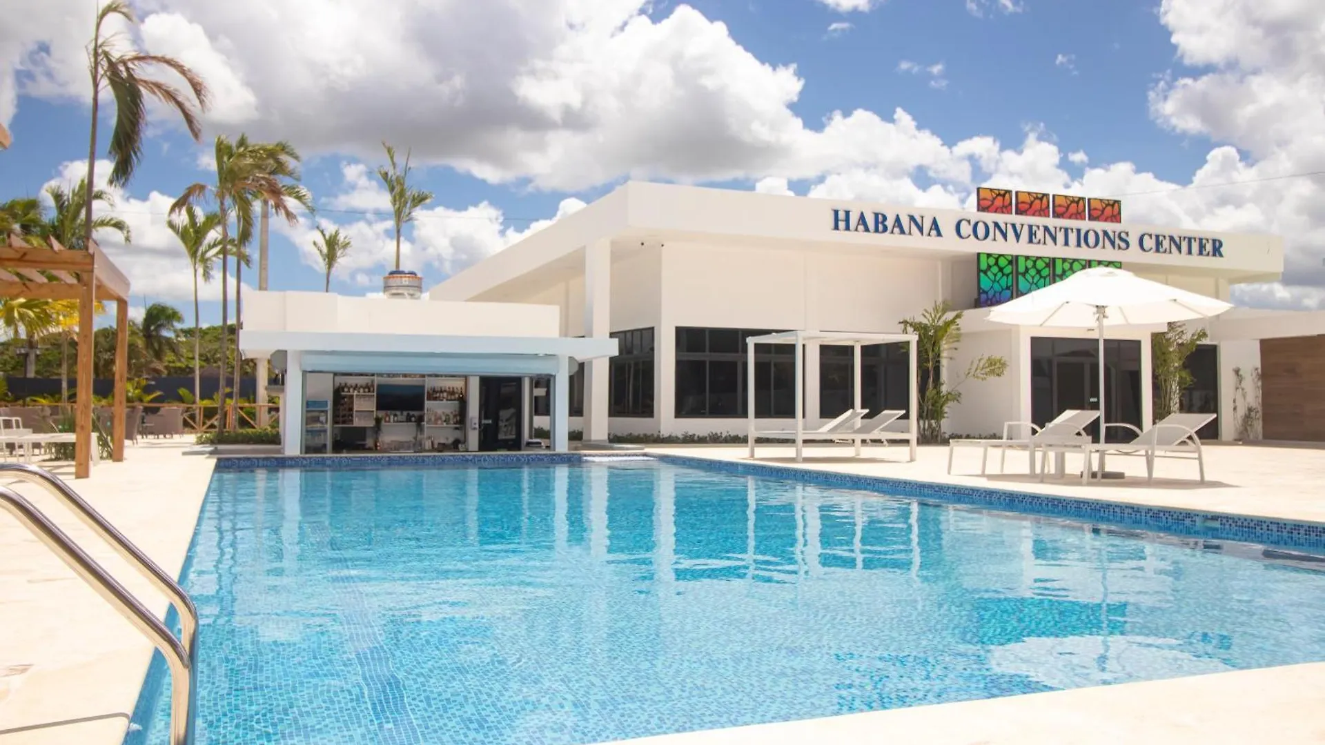 Habana Hotel Y Restaurante Higuey