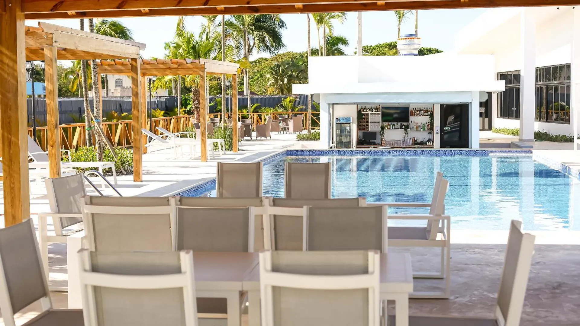 Habana Hotel Y Restaurante Higuey